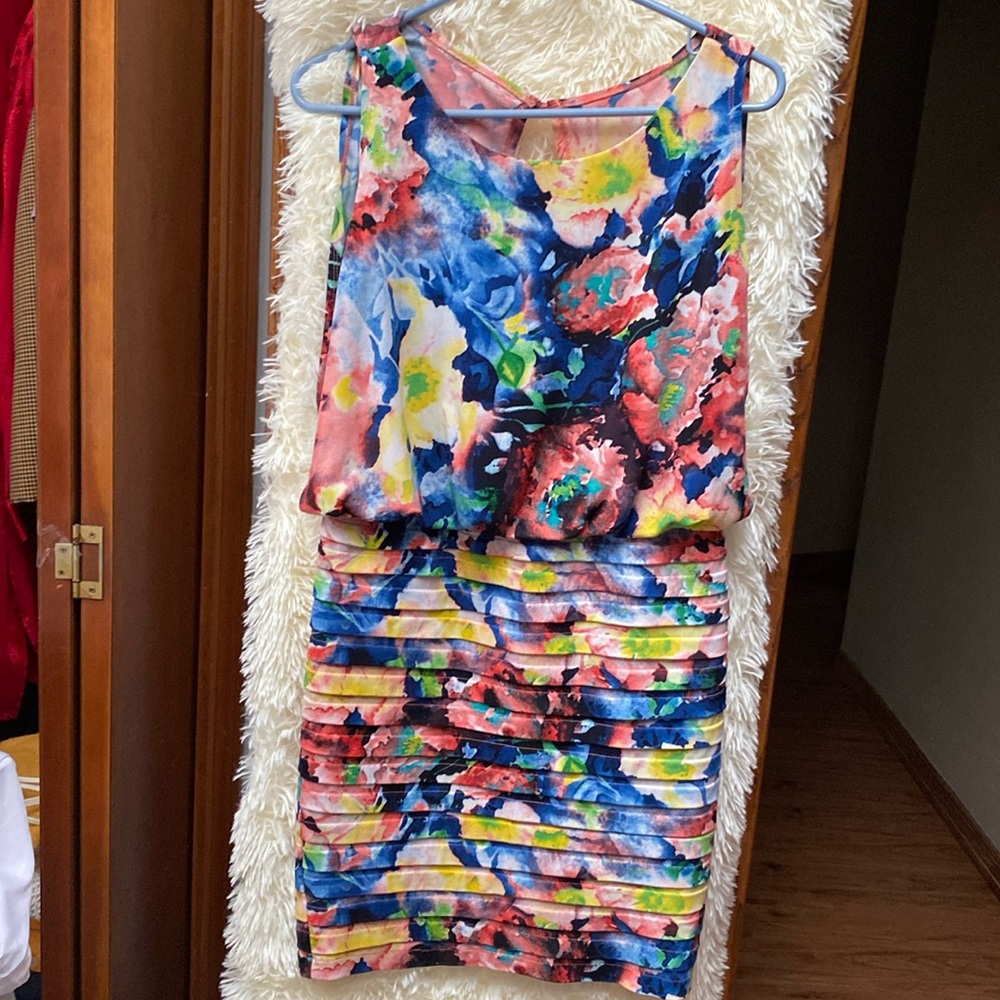 Dressbarn sleeveless body con dress size 6